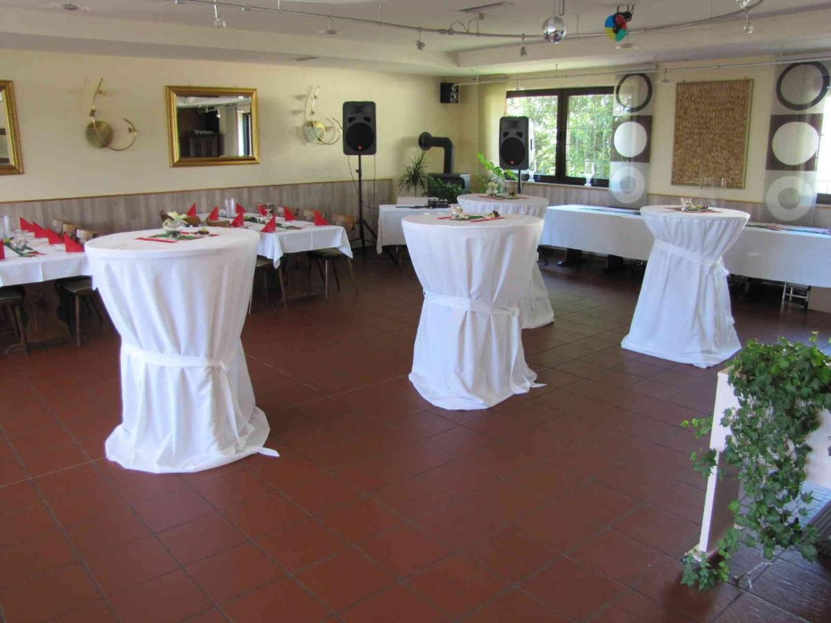 "Unter Den Kastanien" Otel Speicher Dış mekan fotoğraf