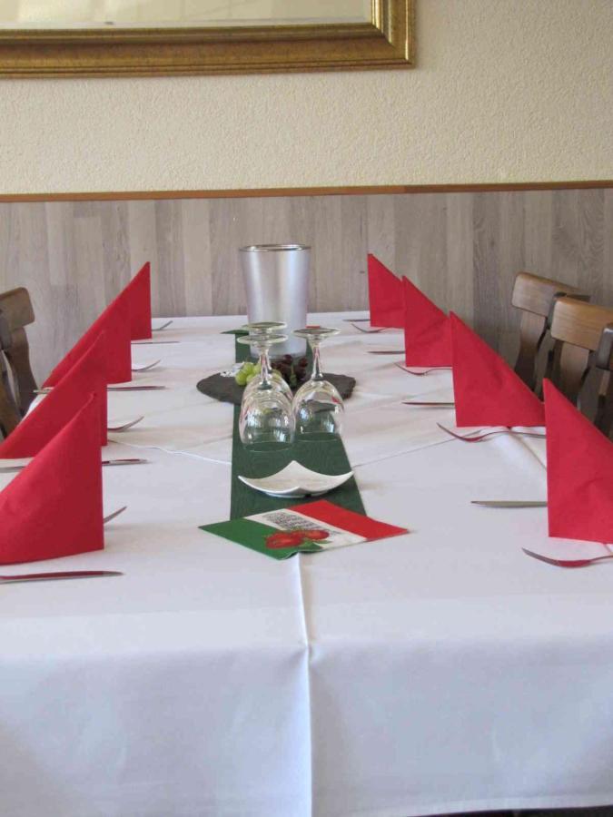 "Unter Den Kastanien" Otel Speicher Dış mekan fotoğraf