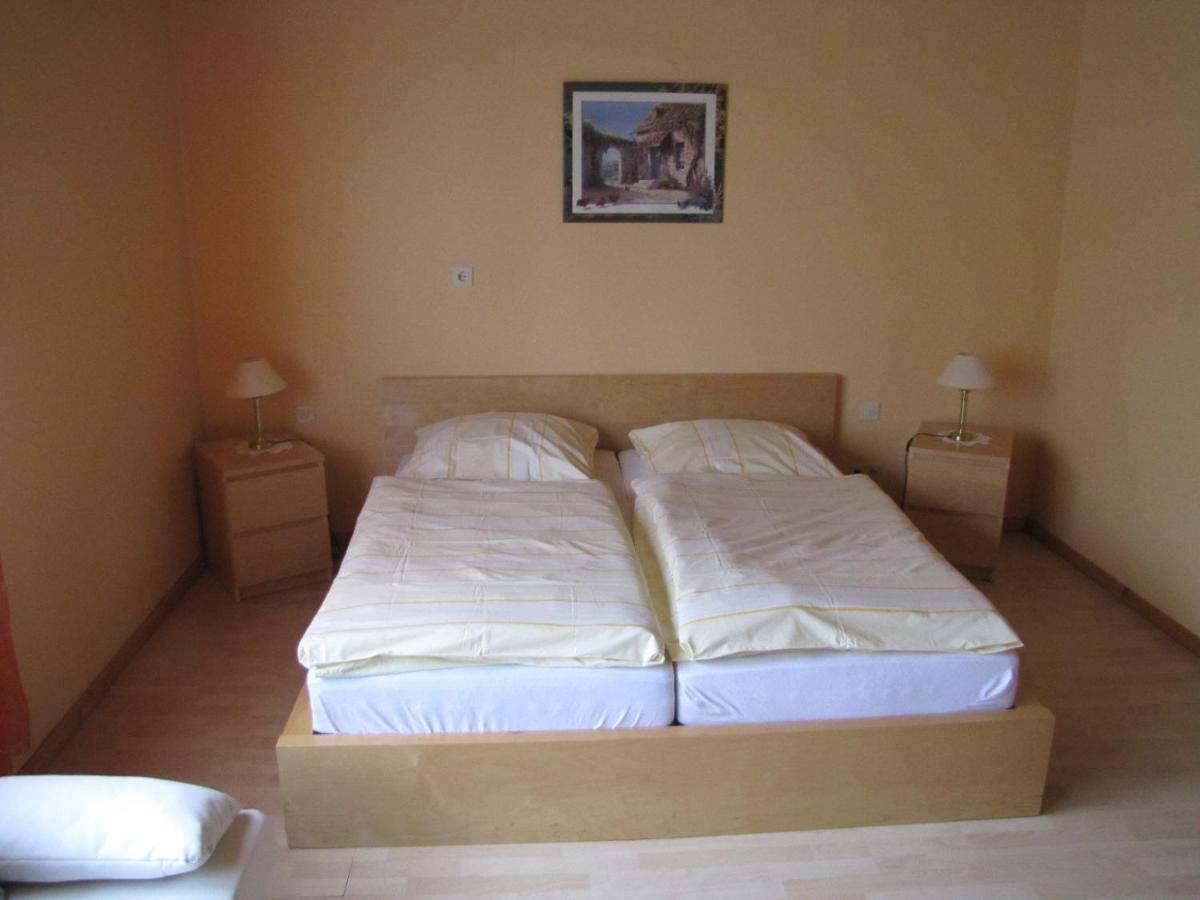 "Unter Den Kastanien" Otel Speicher Dış mekan fotoğraf